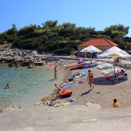 Apartments By The Sea Prizba, Korcula - 9255 ภายนอก รูปภาพ